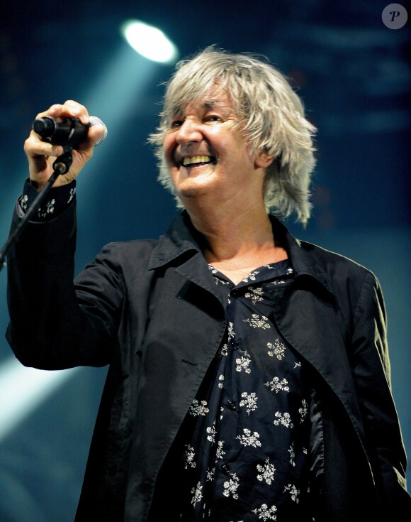Jacques Higelin en concert pendant les Solidays en 2010 à Paris Juillet 2010.