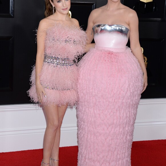 Anna Kendrick et Katy Perry, habillée d'une robe couture Balmain - 61e édition des GRAMMY Awards à Los Angeles, le 10 février 2019.