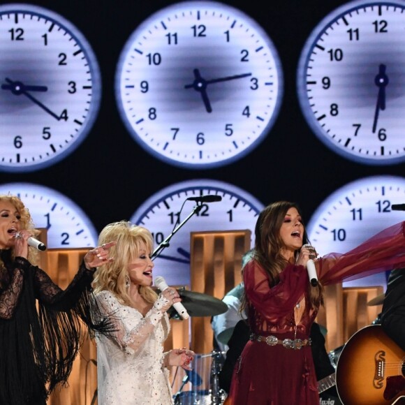 Katy Perry, Little Big Town, Miley Cyrus et Kacey Musgraves et Dolly Parton interprètent "9 to 5" en hommage à Dolly Parton - 61e édition des GRAMMY Awards à Los Angeles, le 10 février 2019.