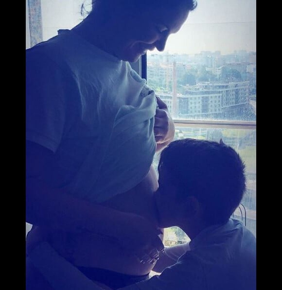 Katia Aveiro, la grande soeur de Cristiano Ronaldo, annonce être enceinte de son troisième sur Instagram le 13 février 2019.