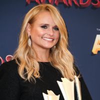 Miranda Lambert : La chanteuse s'énerve et balance une salade sur une femme !