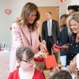 La First Lady Melania Trump visite un hôpital pour enfants à Bethesda, Maryland pour la Saint-Valentin le 14 Février 2019 © The White House via Bestimage