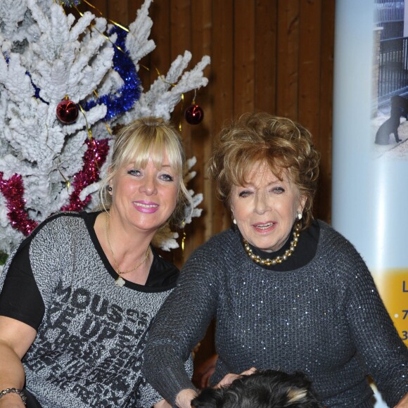 Marthe Mercadier et sa fille Veronique - Noël de la Fondation Assistance aux Animaux de Paris, le 24 Novembre 2012