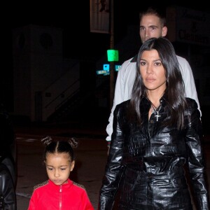 Kourtney Kardashian emmène sa nièce North West dîner au restaurant "Craig's" avec Kris Jenner et son compagnon Corey Gamble à Los Angeles, le 11 janvier 2019.