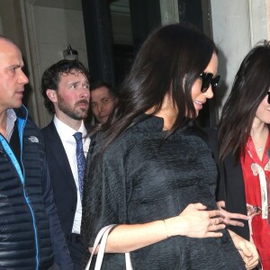 Meghan Markle, duchesse de Sussex, enceinte, est allée déjeuner avec son amie Abigail Spencer au restaurant de l'hôtel Surrey à New York City, New York, Etats-Unis, le 19 février 2019.