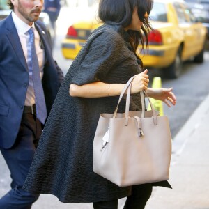 Meghan Markle, duchesse de Sussex, enceinte, quitte le musée Met Breuer sur Madison avenue à New York le 19 février 2019.