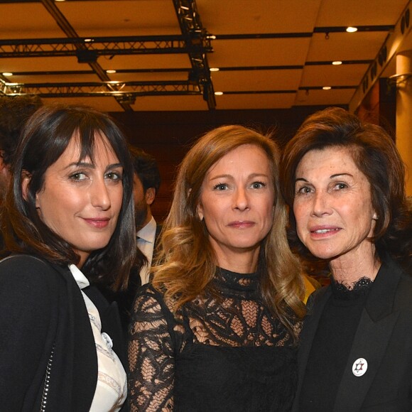 Sabrina Guigui, Anne Gravoin et Sylvie Rousseau lors du 34ème dîner du Conseil représentatif des institutions juives de France (CRIF) au Carrousel du Louvre à Paris, FRance, le 20 février 2019. © Erez Lichtfeld/Bestimage