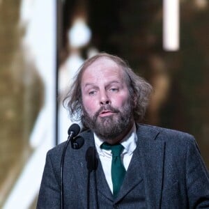 Philippe Katerine a reçu le César du meilleur acteur dans un second rôle pour le film Le Grand Bain lors de la 44e cérémonie des César à la salle Pleyel à Paris le 22 février 2019 © Borde-Jacovides / Bestimage