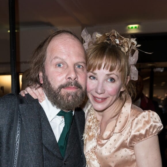 Julie Depardieu et Philippe Katerine, un couple toujours aussi tendrement exubérant devant les photographes lors de la 44e cérémonie des César à la salle Pleyel à Paris le 22 février 2019 © Borde-Jacovides / Bestimage