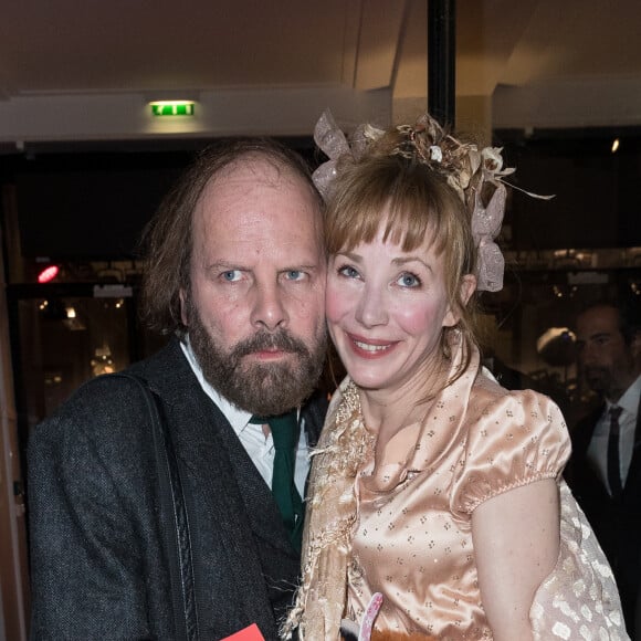 Julie Depardieu et Philippe Katerine, un couple toujours aussi tendrement exubérant devant les photographes lors de la 44e cérémonie des César à la salle Pleyel à Paris le 22 février 2019 © Borde-Jacovides / Bestimage