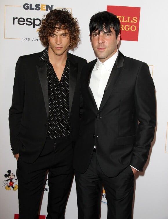 Zachary Quinto et Miles McMillan aux GLSEN Awards à l'hôtel Wilshire de Beverly Hills le 23 octobre 2015.