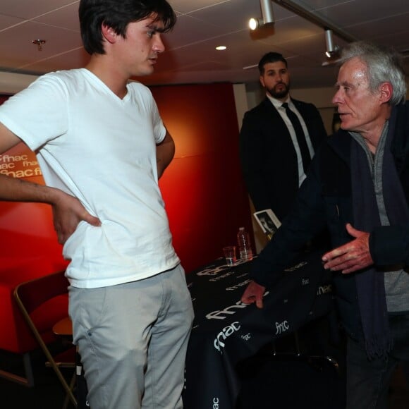 Exclusif - Alain-Fabien Delon reçoit la visite de son oncle Jean-François Delon en présence de sa compagne Capucine Anav lors de la dédicace de son roman "De la race des seigneurs" aux éditions Stock à la FNAC des Ternes à Paris le 14 février 2019. © Sébastien Valiela/Bestimage