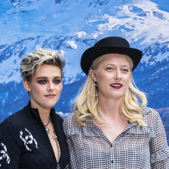 Kristen Stewart - Photocall du défilé de mode Prêt-à-Porter automne-hiver 2019/2020 "Chanel" à Paris. Le 5 mars 2019 © Olivier Borde / Bestimage  Photocall of the PAP F/W 2019/2020 Chanel fashion show in Paris. On march 5th 201905/03/2019 - 