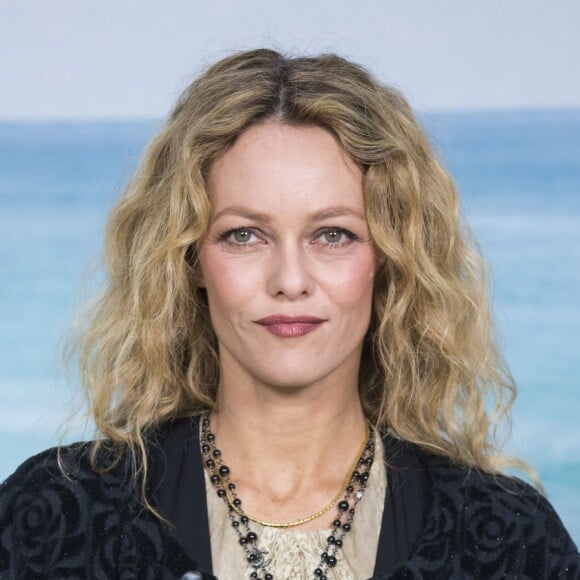 Vanessa Paradis - Photocall du défilé Chanel Collection Prêt-à-Porter Printemps/Eté 2019 lors de la Fashion Week au Grand Palais à Paris le 2 octobre 2018. © Olivier Borde/Bestimage