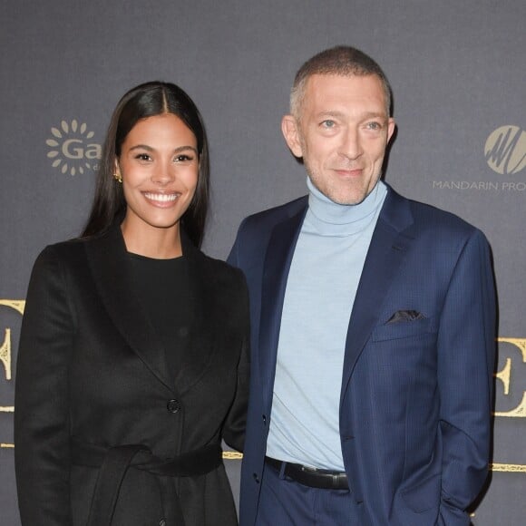 Vincent Cassel et sa femme Tina Kunakey à l'avant-première du film policier "L'Empereur de Paris" au cinéma Gaumont-Opéra à Paris, France, le 10 décembre 2018. © Coadic Guirec/Bestimage