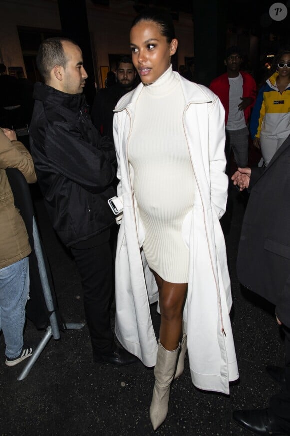 Tina Kunakey (enceinte) - Arrivée des people au défilé Tommy Hilfiger TOMMYNOW lors de la Fashion Week de Paris, le 2 mars 2019.