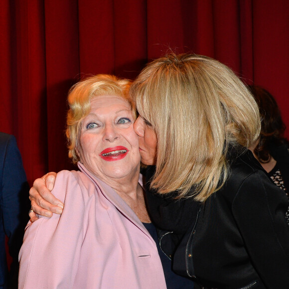 Exclusif - Brigitte Macron et Line Renaud - Représentation de la pièce "Pleins Feux" au théâtre Hébertot à Paris le 2 février 2017. © Coadic Guirec/Bestimage