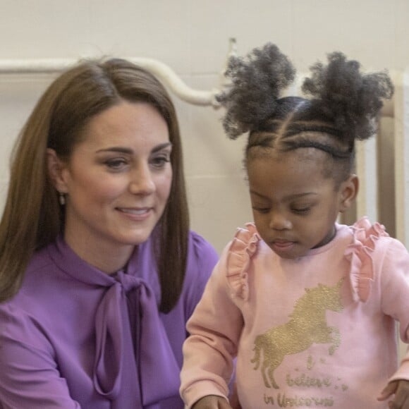 Catherine (Kate) Middleton, duchesse de Cambridge visite le centre Henry Fawcett pour enfants à Londres le 12 mars 2019.