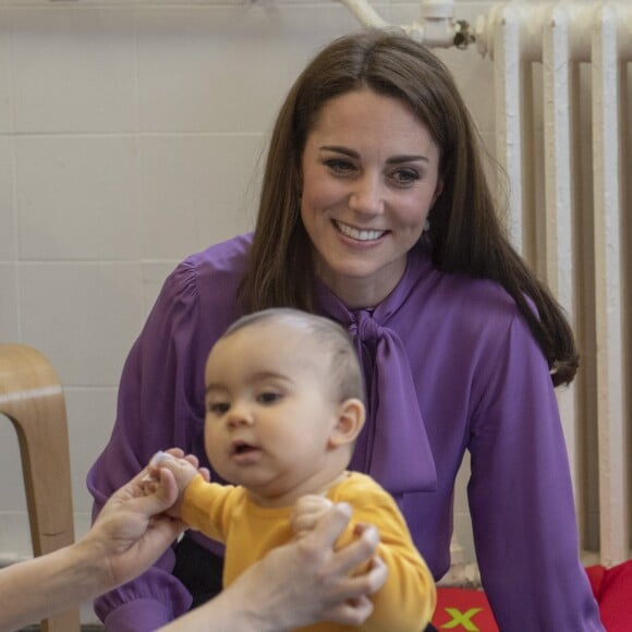 Catherine (Kate) Middleton, duchesse de Cambridge visite le centre Henry Fawcett pour enfants à Londres le 12 mars 2019.