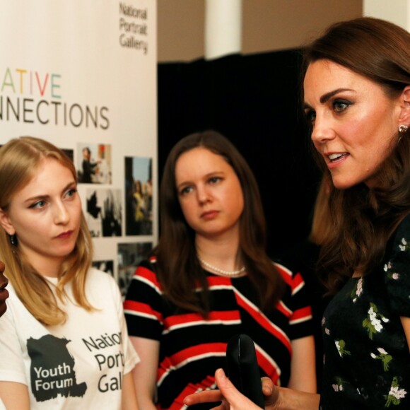 La duchesse Catherine de Cambridge (Kate Middleton), en robe Alexander McQueen, à la National Portrait Gallery lors du gala du musée "Inspiring People", le 12 mars 2019 à Londres.