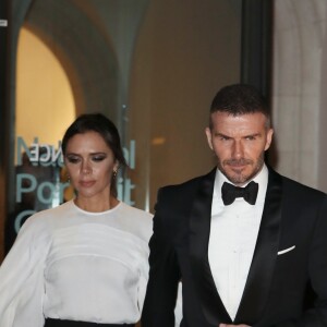 Victoria Beckham et son mari David assistaient le 12 mars 2019 à Londres au gala de bienfaisance de la National Portrait Gallery pour la rénovation du musée, événement baptisé "Inspiring People".