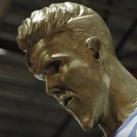 David Beckham : L'immonde statue qui l'a laissé de marbre !