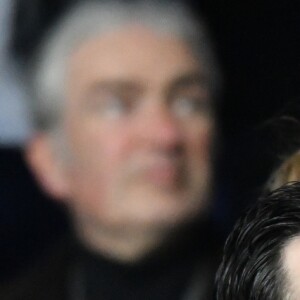 Camille Combal et Ophelie Meunier dans les tribunes du parc des Princes lors du match de football de ligue 1, opposant le Paris Saint-Germain (PSG) contre l'Olympique de Marseille (OM) à Paris, France, le 17 mars 2019. Le PSG a gagné 3-1.