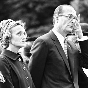 Jacques Chirac, maire de Paris, et sa femme Bernadette lors de la visite du pape Jean Paul II en 1980.