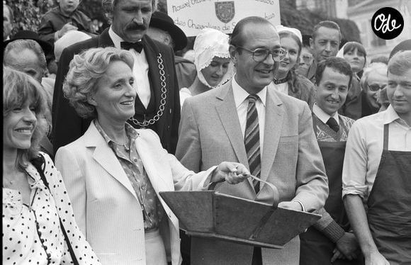 Elisabeth Depardieu, Jacques Chirac et sa femme Bernadette Chirac aux vendanges des vignes du clos Montmartre à Paris, France, le 4 octobre 1982. © Jean-Claude Woestelandt/Bestimage