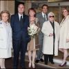 Bernadette Chirac et son mari Jacques lors du mariage de leur fille Claude avec Frédéric Salat Baroux à Paris, en 2001. Line Renaud et Michèle Laroques étaient présentes.