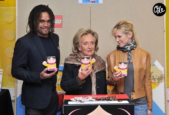 Christian Karembeu et Lorie avec Bernadette Chirac pour l'Opération Pièces Jaunes en 2012. © Guillaume Gaffiot /Bestimage