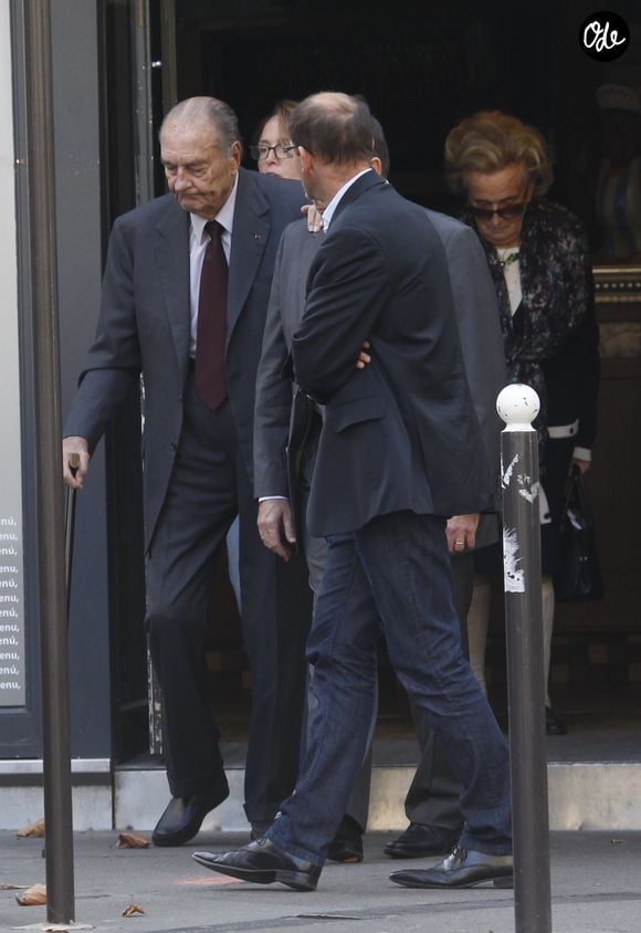 Jacques Chirac est allé déjeuner au restaurant "Le père Claude" avec sa femme Bernadette et sa fille Claude à Paris le 4 octobre 2014.