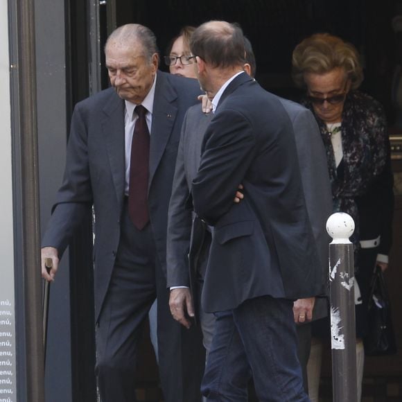 Jacques Chirac est allé déjeuner au restaurant "Le père Claude" avec sa femme Bernadette et sa fille Claude à Paris le 4 octobre 2014.