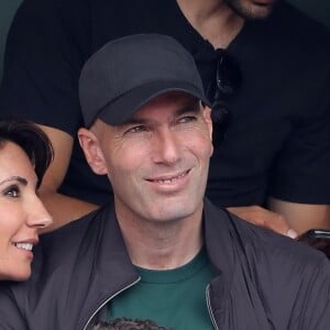 Zinédine Zidane et sa femme Véronique dans les tribunes des Internationaux de France de Tennis de Roland Garros à Paris, le 10 juin 2018. © Dominique Jacovides - Cyril Moreau/Bestimage