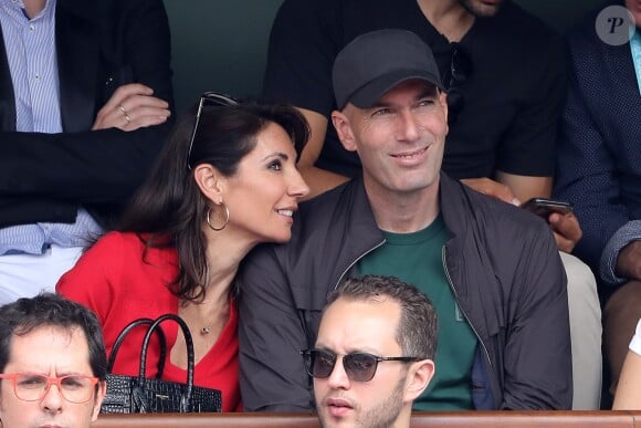 Zinédine Zidane et sa femme Véronique dans les tribunes des Internationaux de France de Tennis de Roland Garros à Paris, le 10 juin 2018. © Dominique Jacovides - Cyril Moreau/Bestimage