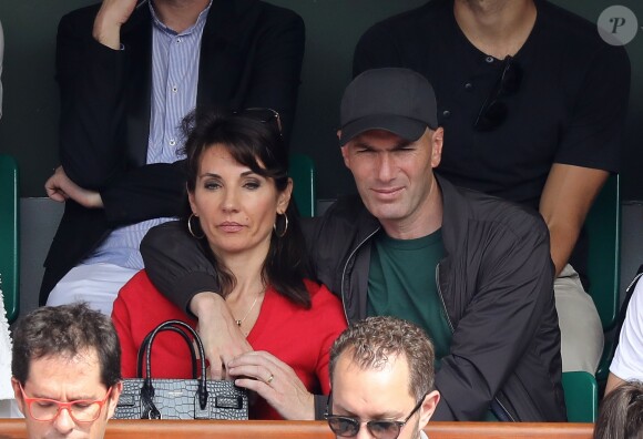 Zinédine Zidane et sa femme Véronique dans les tribunes des Internationaux de France de Tennis de Roland Garros à Paris, le 10 juin 2018. © Dominique Jacovides - Cyril Moreau/Bestimage