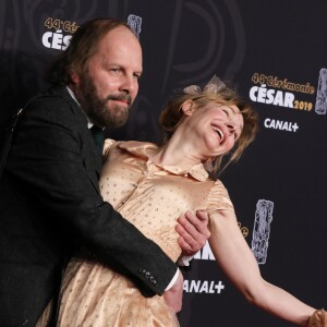 Philippe Katerine et sa compagne Julie Depardieu lors de la 44ème cérémonie des César à la salle Pleyel à Paris. Le 22 février 2019 © Christophe Aubert via Bestimage