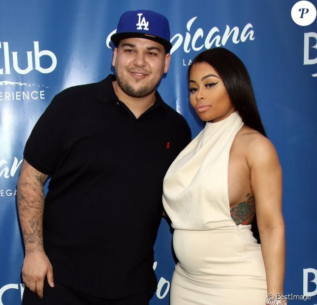 Rob Kardashian et sa fiancée Blac Chyna enceinte au Memorial Day Weekend du Sky Beach Club à Las Vegas, le 28 mai 2016.