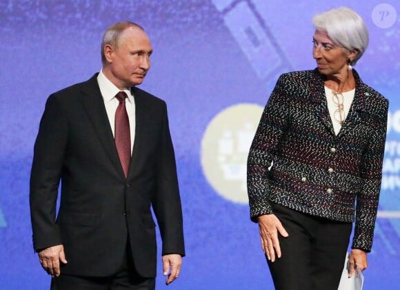 Vladimir Poutine, Christine Lagarde, directrice du FMI lors du forum économique international (SPIEF 2018) au Centre des congrès et des expositions ExpoForum de Saint-Pétersbourg le 25 mai 2018.
