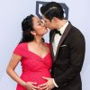 Harry Shum Jr et sa femme Shelby Rabara (enceinte) - Photocall - 25ème cérémonie annuelle des Screen Actors Guild Awards au Shrine Audritorium à Los Angeles, le 27 janvier 2019.