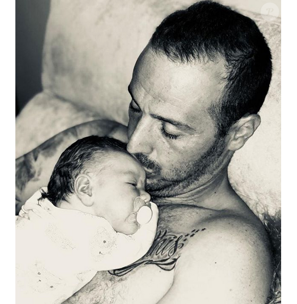 Frédéric ("Koh-Lanta Cambodge") et sa petite famille.