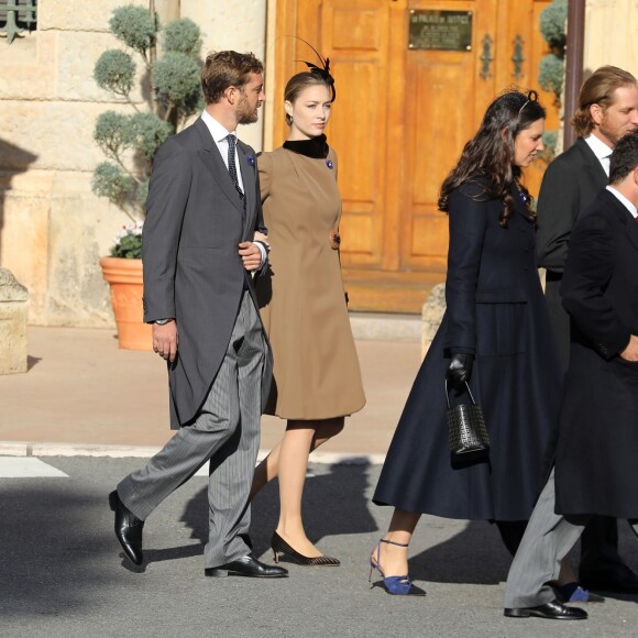 Tatiana Santo Domingo et son mari Andrea Casiraghi, la princesse Alexandra de Hanovre, Pierre Casiraghi et sa femme Beatrice Borromeo - La famille princière de Monaco se rend à la cathédrale Notre-Dame-Immaculée lors de la fête Nationale monégasque à Monaco le 19 novembre 2018. © Dominique Jacovides/Bestimage