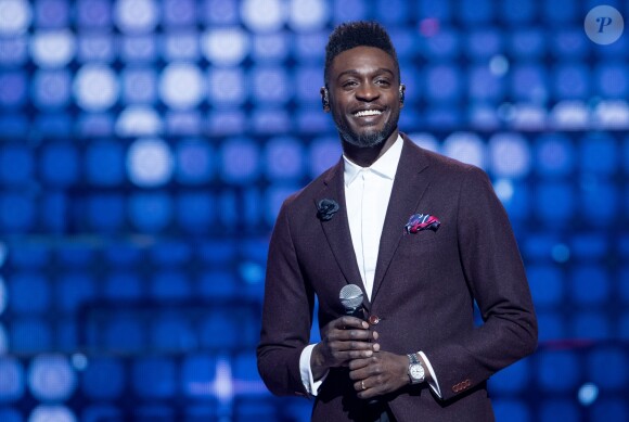 Exclusif - Le chanteur Corneille lors de l'enregistrement de l'émission "Cette Soirée Là, la suite" au Zénith de Paris le 8 et 9 janvier 2017 qui sera retransmise sur TF1 le samedi 14 Janvier prochain en deuxième partie de soirée à l'issue de la diffusion de l'émission hommage à Claude François. © Cyril Moreau - Veeren Ramsamy / Bestimage