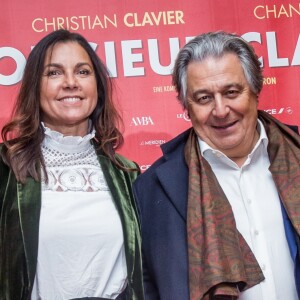 Christian Clavier et sa compagne Isabelle de Araujo lors de la première du film "Monsieur Claude 2" (Qu'est-ce qu'on a fait au Bon Dieu 2) à Berlin en Allemagne le 2 avril 2019.