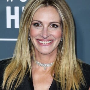 Julia Roberts - Photocall de la 24ème soirée des "Annual Critics's Choice Awards" à Santa Monica. Le 13 janvier 2019.