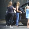 Exclusif - Julia Roberts accompagne ses enfants Hazel, Phinnaeus et Henry à un match de football à Malibu, le 16 septembre 2017.