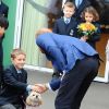 Le prince Harry, duc de Sussex, arrive à l'école primaire catholique Saint Vincent à Acton près de Londres le 20 mars 2019.