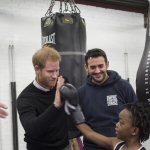 Le prince Harry, duc de Sussex, et Meghan Markle, duchesse de Sussex, enceinte visitent l'association Empire Fighting Chance qui utilise la boxe pour soutenir les enfants qui échouent à l'école. Bristol le 1er février 2019.