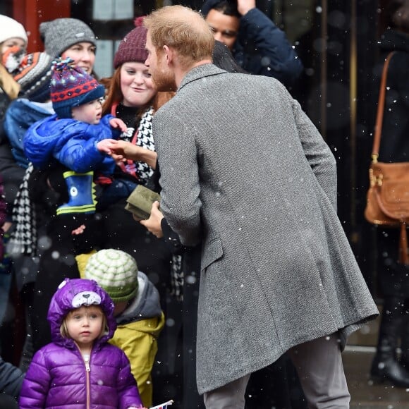 Le prince Harry, duc de Sussex, et Meghan Markle, duchesse de Sussex, enceinte, visitent le Bristol Old Vic. à Bristol le 1er février 2019.