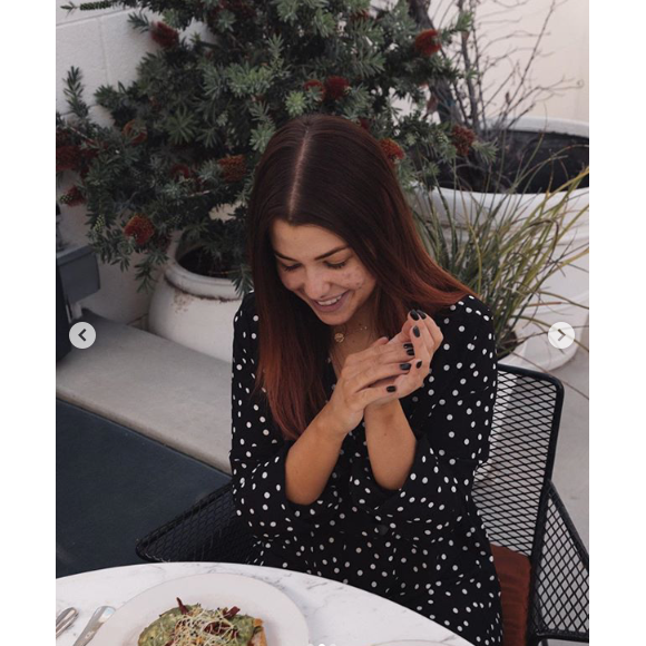 EnjoyPhoenix assume ses cicatrices, sans maquillage, le 11 avril 2019 à Palm Springs.